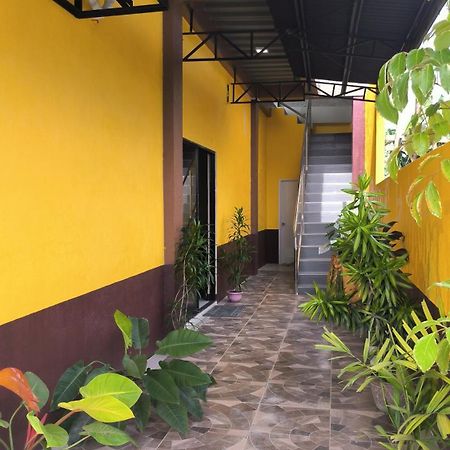 Eva'S Guest House Bais Bagian luar foto